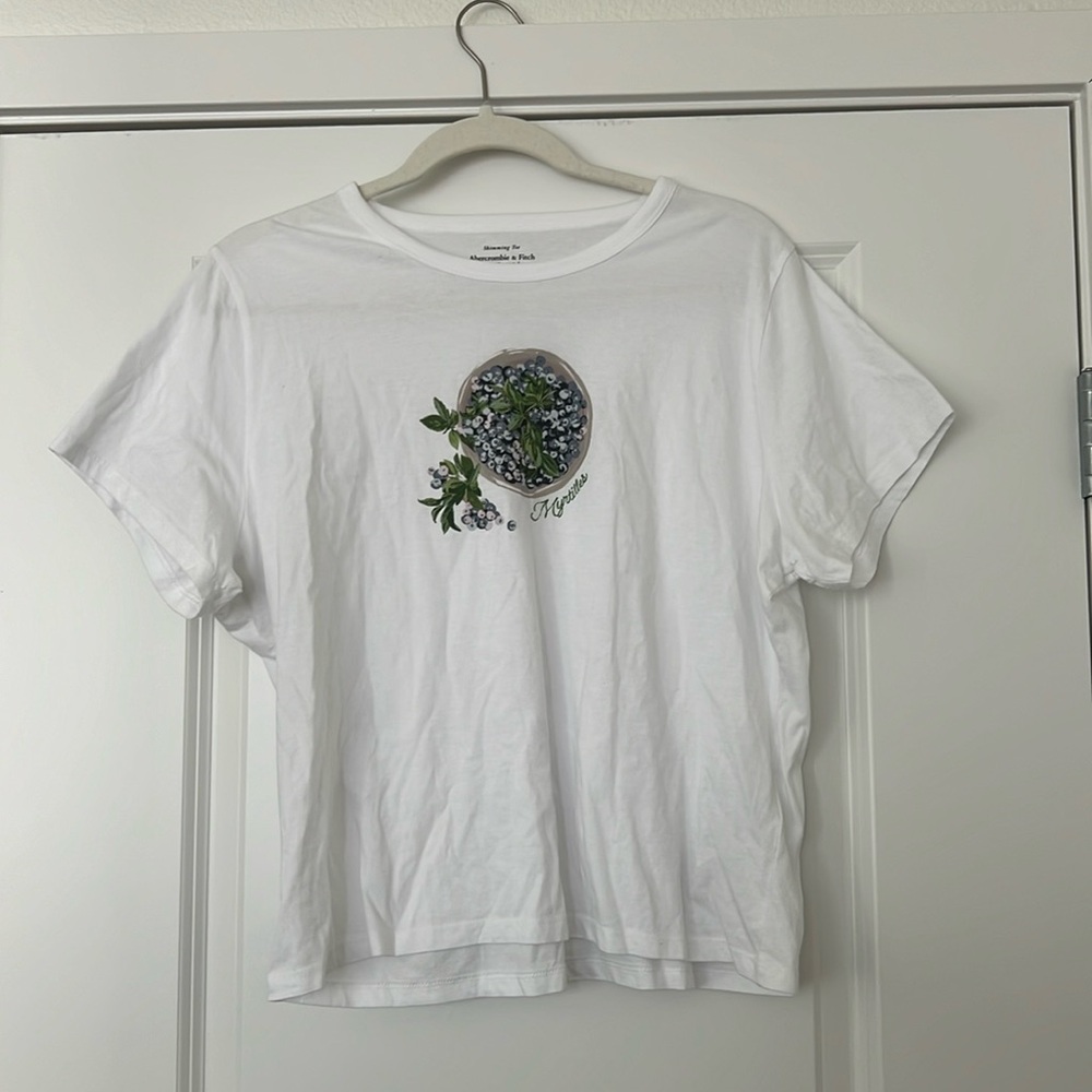 Abercrombie & Fitch tshirt